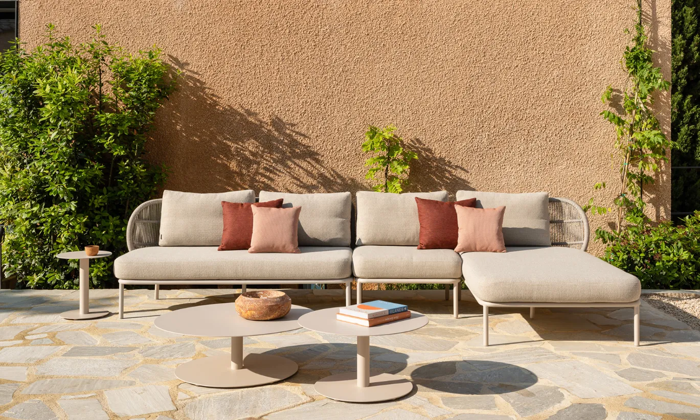 1920x1080_KodoRoundSideTable_ HeaderImage